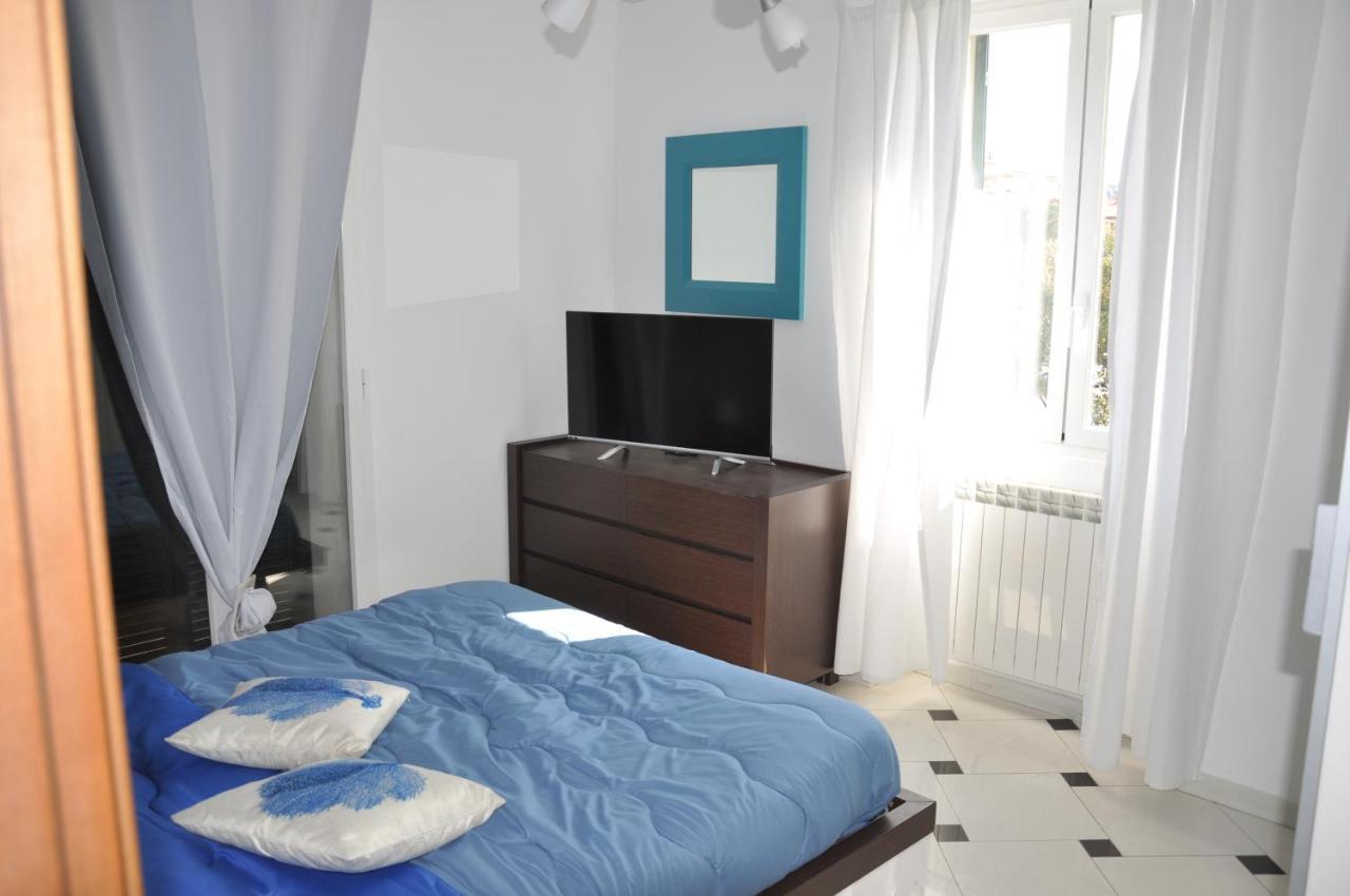 Appartamento Villa Rita A 100 M Dal Mare! Vallecrosia Exterior photo