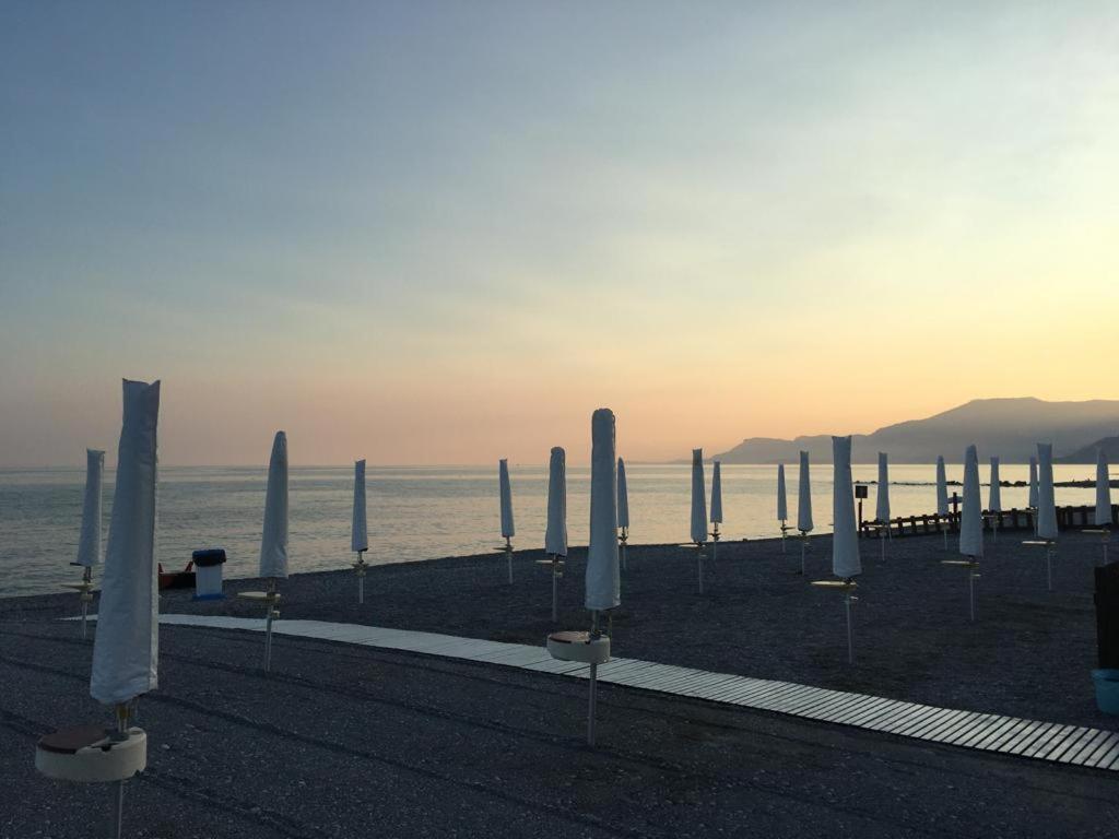 Appartamento Villa Rita A 100 M Dal Mare! Vallecrosia Exterior photo